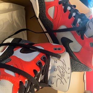 Nike Air Flights size 10.5 good condition